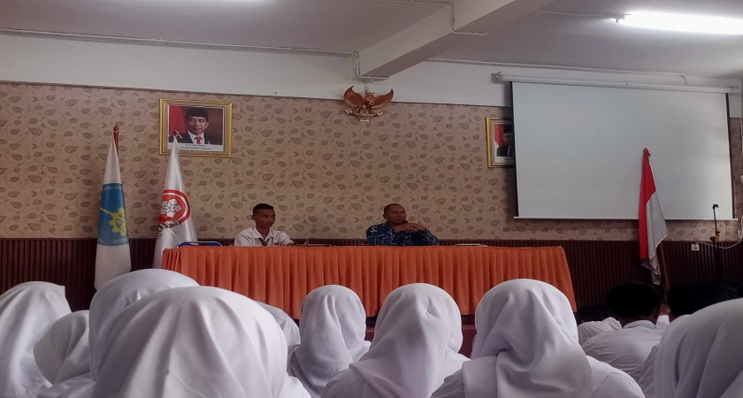 RAPAT KOORDINASI  PERSIAPAN LDKS DI SMKN 68 JAKARTA