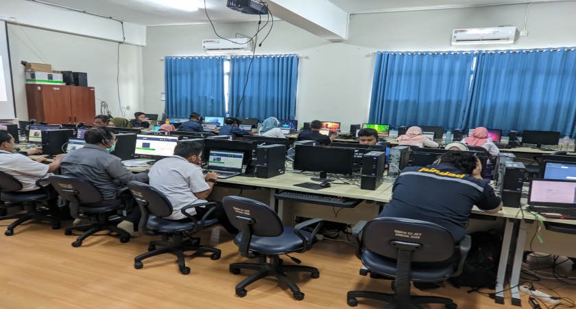 GURU SMKN 68 JAKARTA MELAKSANAKAN KEGIATAN UJIAN UKBI (Uji Kemahiran Berbahasa Indonesia )