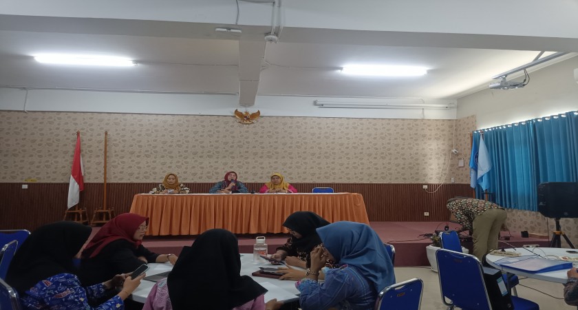 RAPAT KERJA HARI  KE 2  SMKN 68 JAKARTA