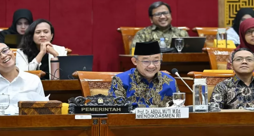 TEROBOSAN BARU Mendikdasmen Abdul Mu'ti, Guru Sertifikasi Tak Perlu Rebutan Jam Mengajar demi Tunjangan