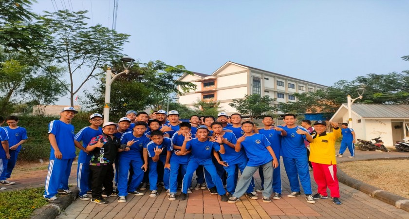 JALAN  SANTAI SISWA SMKN 68 JAKARTA  KE WADUK CIRACAS BUNGUR