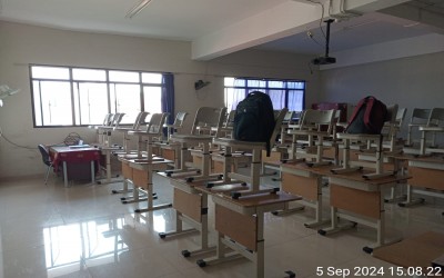 SMKN 68 MENGADAKAN JUMAT BERSIH SEBAGAI PENGUATAN KAREKTER SISWA