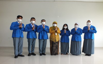 Penanaman Pendidikan Karakter melalui Budaya 5S (Senyum, Salam, Sapa, Sopan, dan Santun)