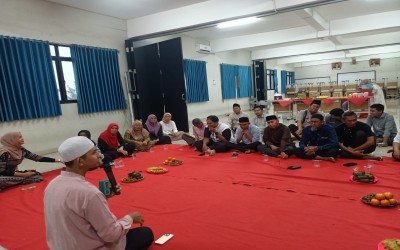 SMKN68 Jakarta mengadakan Bukber bersama